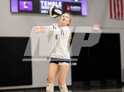 Thumbnail 2 in Valor College Prep @ Lipscomb Academy photogallery.