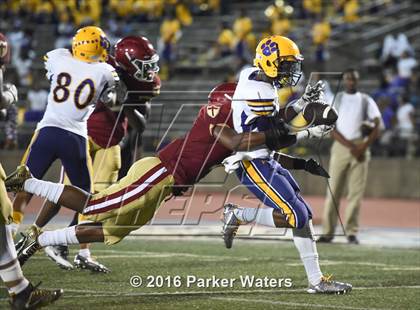 Thumbnail 3 in Edna Karr @ Brother Martin photogallery.