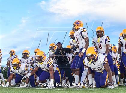 Thumbnail 3 in Edna Karr @ Brother Martin photogallery.