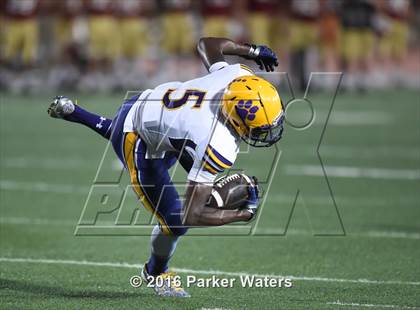 Thumbnail 1 in Edna Karr @ Brother Martin photogallery.