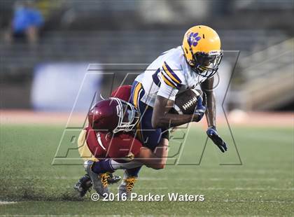 Thumbnail 3 in Edna Karr @ Brother Martin photogallery.