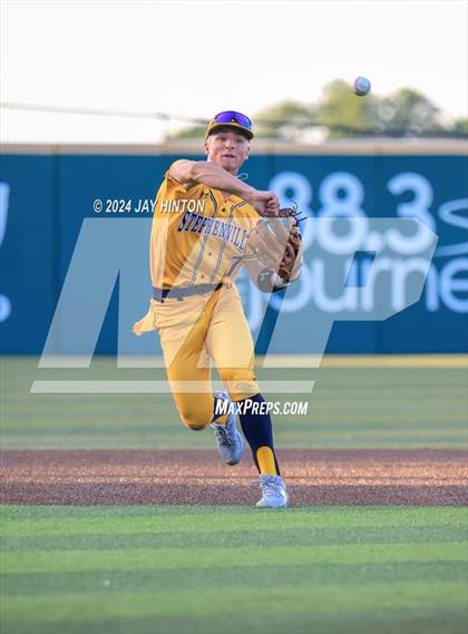 Thumbnail 2 in Krum @ Stephenville (UIL Baseball 4A Region 1 Regional Quarterfinal - Game 1) photogallery.