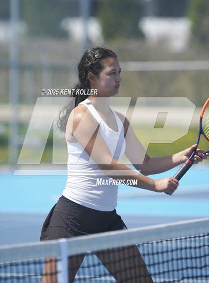 Thumbnail 2 in Notre Dame Prep @ Utica Eisenhower photogallery.
