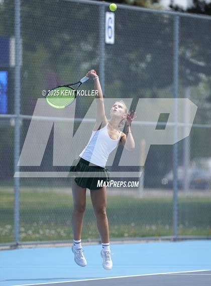 Thumbnail 3 in Notre Dame Prep @ Utica Eisenhower photogallery.