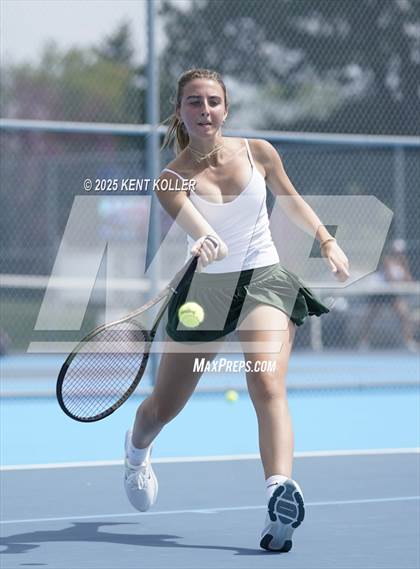 Thumbnail 3 in Notre Dame Prep @ Utica Eisenhower photogallery.