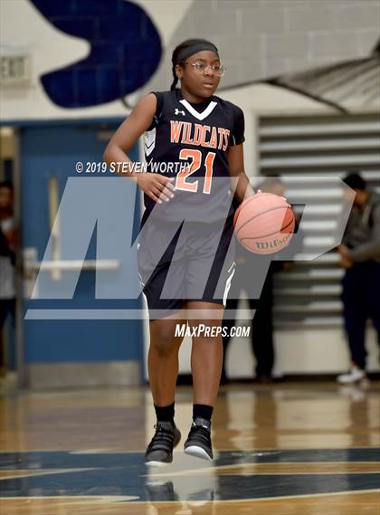 Thumbnail 1 in New Hanover @ Hillside (NCHSAA 3A First Round) photogallery.