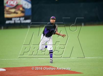 Thumbnail 2 in Whitehouse vs. Lufkin (UIL 5A Region II Final) photogallery.