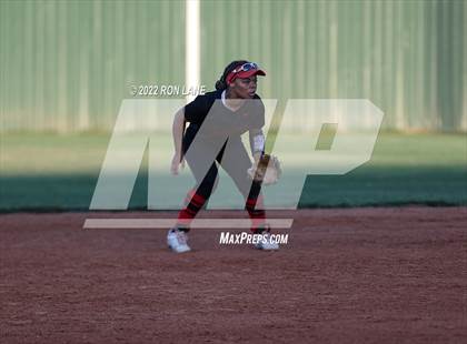 Thumbnail 2 in Edmond Santa Fe @ Mustang photogallery.