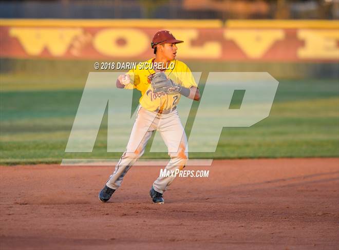 null - Photo 01