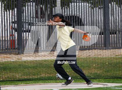 Thumbnail 1 in Devon Allen Invitational (Discus) photogallery.