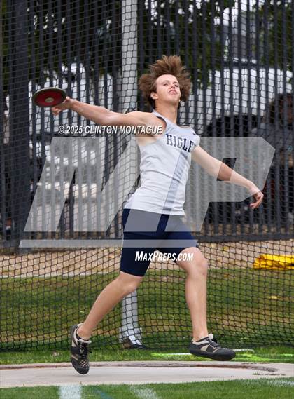 Thumbnail 1 in Devon Allen Invitational (Discus) photogallery.