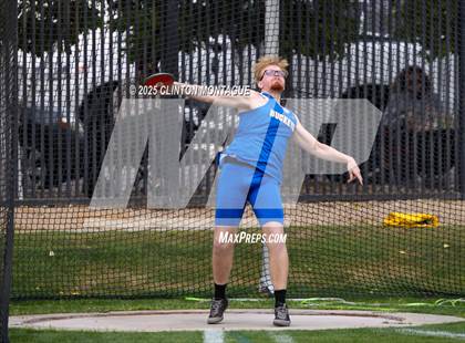 Thumbnail 2 in Devon Allen Invitational (Discus) photogallery.