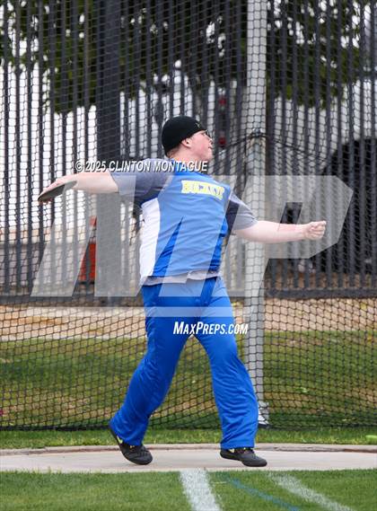 Thumbnail 1 in Devon Allen Invitational (Discus) photogallery.