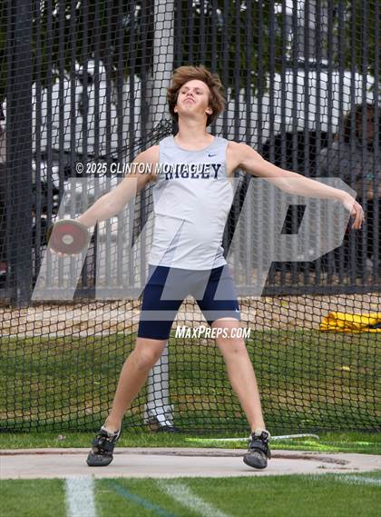 Thumbnail 3 in Devon Allen Invitational (Discus) photogallery.
