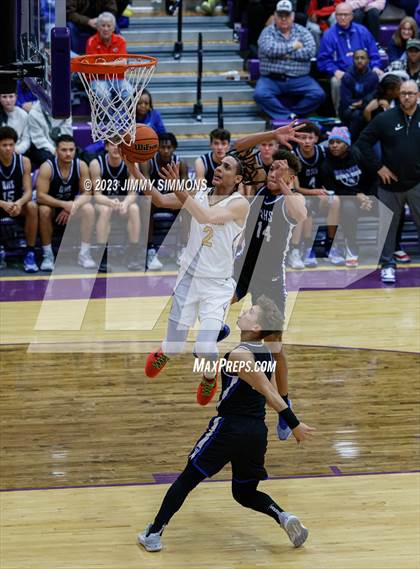 Thumbnail 2 in Quincy vs. O'Fallon (Prairie Farms Holiday Classic) photogallery.