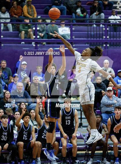 Thumbnail 2 in Quincy vs. O'Fallon (Prairie Farms Holiday Classic) photogallery.