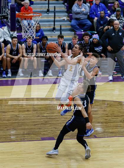 Thumbnail 3 in Quincy vs. O'Fallon (Prairie Farms Holiday Classic) photogallery.