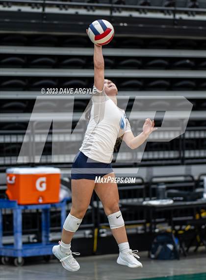 Thumbnail 2 in Salem Hills vs. Riverton (Utah Valley Invitational) photogallery.