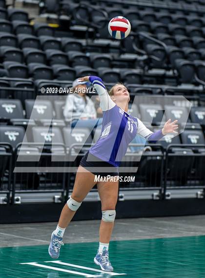 Thumbnail 2 in Salem Hills vs. Riverton (Utah Valley Invitational) photogallery.