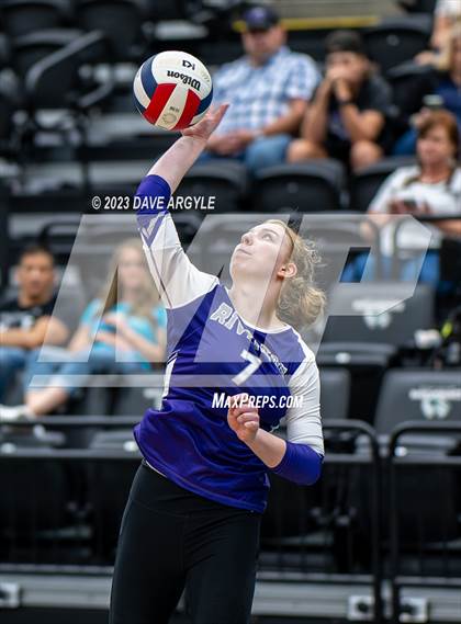 Thumbnail 3 in Salem Hills vs. Riverton (Utah Valley Invitational) photogallery.