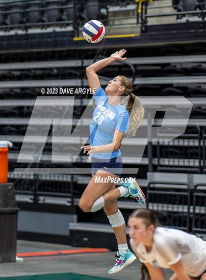Thumbnail 2 in Salem Hills vs. Riverton (Utah Valley Invitational) photogallery.
