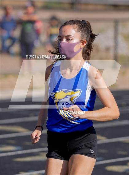 Thumbnail 1 in Santa Fe High School Meet photogallery.