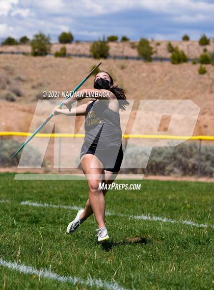 Thumbnail 3 in Santa Fe High School Meet photogallery.