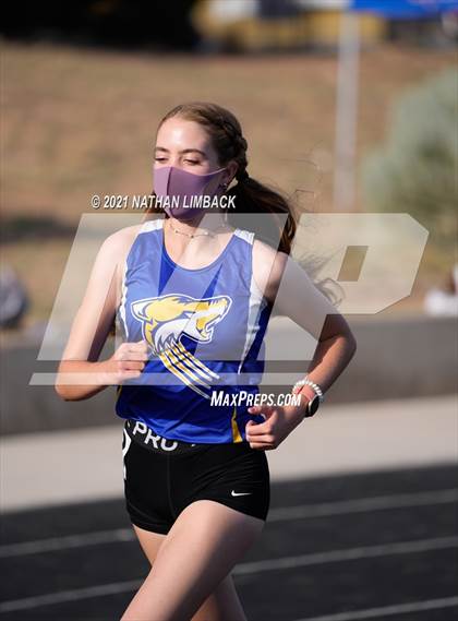 Thumbnail 3 in Santa Fe High School Meet photogallery.