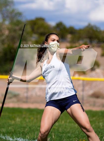 Thumbnail 2 in Santa Fe High School Meet photogallery.