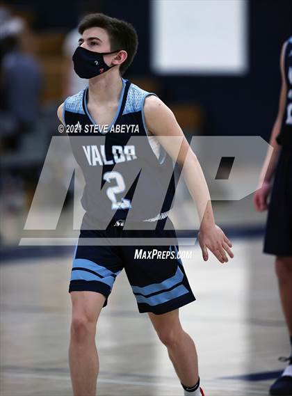 Thumbnail 1 in Valor Christian @ Columbine photogallery.