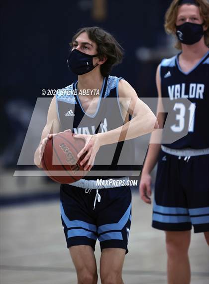 Thumbnail 2 in Valor Christian @ Columbine photogallery.