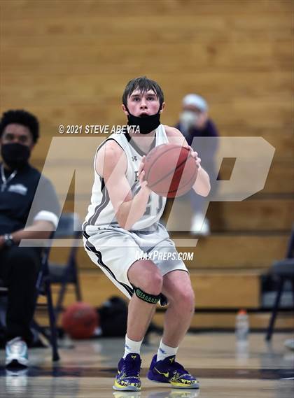 Thumbnail 2 in Valor Christian @ Columbine photogallery.