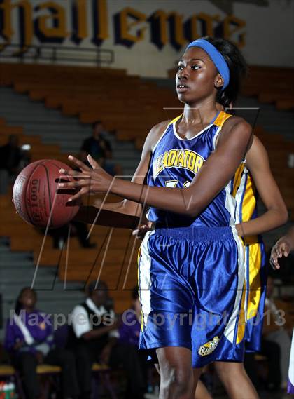 Thumbnail 2 in Gahr vs. Lynwood  photogallery.