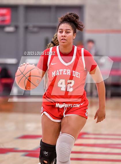 Thumbnail 2 in Esperanza @ Mater Dei (Nike Extravaganza) photogallery.