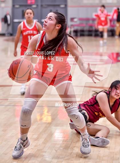 Thumbnail 1 in Esperanza @ Mater Dei (Nike Extravaganza) photogallery.