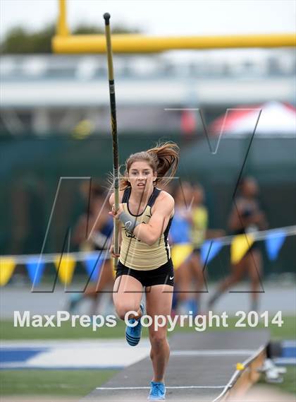 Thumbnail 2 in CIF Southern Section Track & Field Championships (Girls) photogallery.
