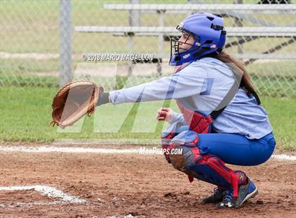 Thumbnail 1 in Veterans Memorial vs Santa Rosa (La Joya Tournament) photogallery.