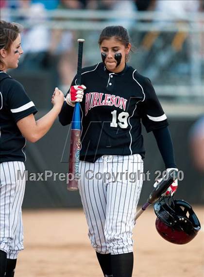 Thumbnail 1 in Hebron vs Burleson  (Texas 5A Region I Playoffs) photogallery.