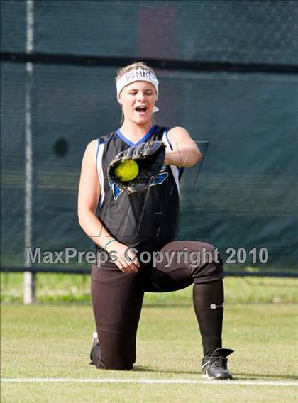 Thumbnail 1 in Hebron vs Burleson  (Texas 5A Region I Playoffs) photogallery.