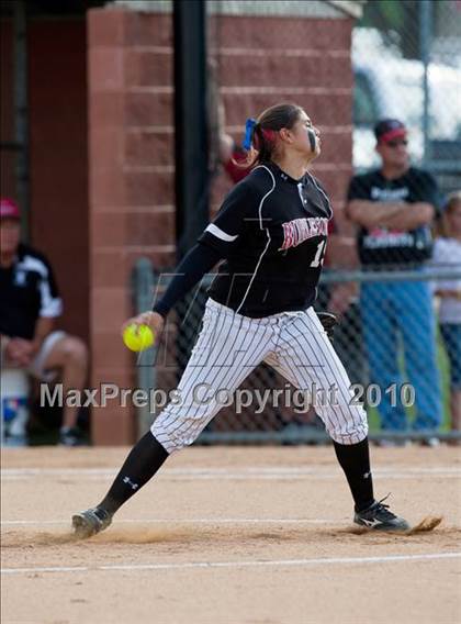 Thumbnail 2 in Hebron vs Burleson  (Texas 5A Region I Playoffs) photogallery.
