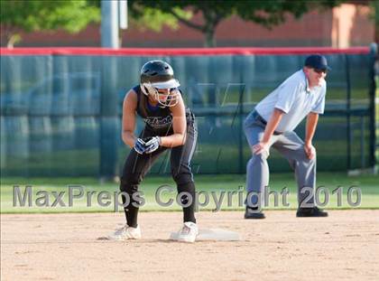 Thumbnail 1 in Hebron vs Burleson  (Texas 5A Region I Playoffs) photogallery.