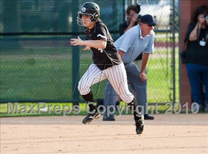 Thumbnail 2 in Hebron vs Burleson  (Texas 5A Region I Playoffs) photogallery.