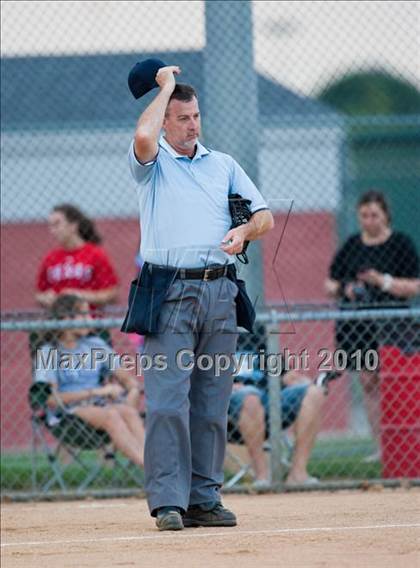Thumbnail 1 in Hebron vs Burleson  (Texas 5A Region I Playoffs) photogallery.