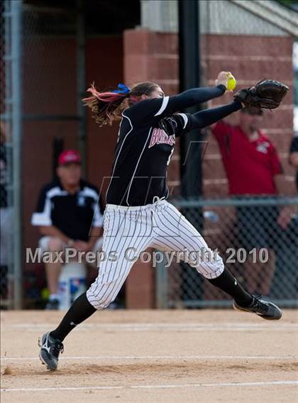 Thumbnail 3 in Hebron vs Burleson  (Texas 5A Region I Playoffs) photogallery.