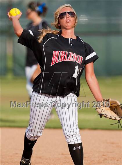 Thumbnail 1 in Hebron vs Burleson  (Texas 5A Region I Playoffs) photogallery.