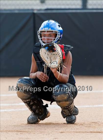 Thumbnail 2 in Hebron vs Burleson  (Texas 5A Region I Playoffs) photogallery.