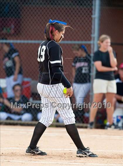 Thumbnail 1 in Hebron vs Burleson  (Texas 5A Region I Playoffs) photogallery.