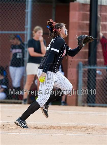 Thumbnail 1 in Hebron vs Burleson  (Texas 5A Region I Playoffs) photogallery.