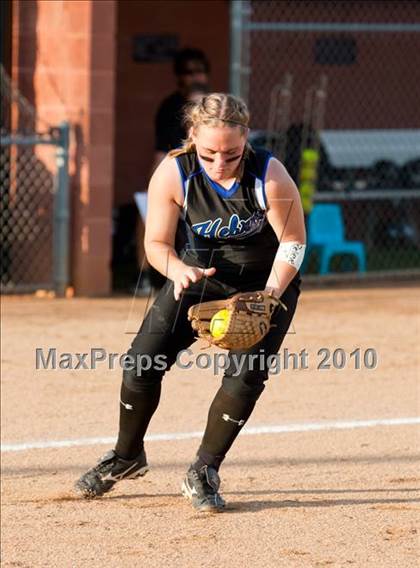 Thumbnail 1 in Hebron vs Burleson  (Texas 5A Region I Playoffs) photogallery.