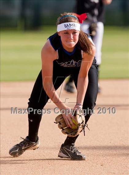 Thumbnail 1 in Hebron vs Burleson  (Texas 5A Region I Playoffs) photogallery.